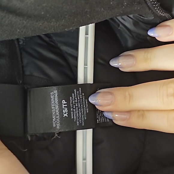 North Face Women's Jacket - Picture 2 of 2